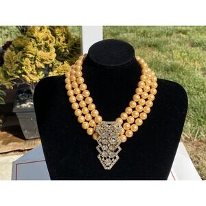 NWOT Authentic HEIDI DAUS TRIPLE STRAND CHAMPAGNE FAUX PEARL RHINESTONE NECKLACE